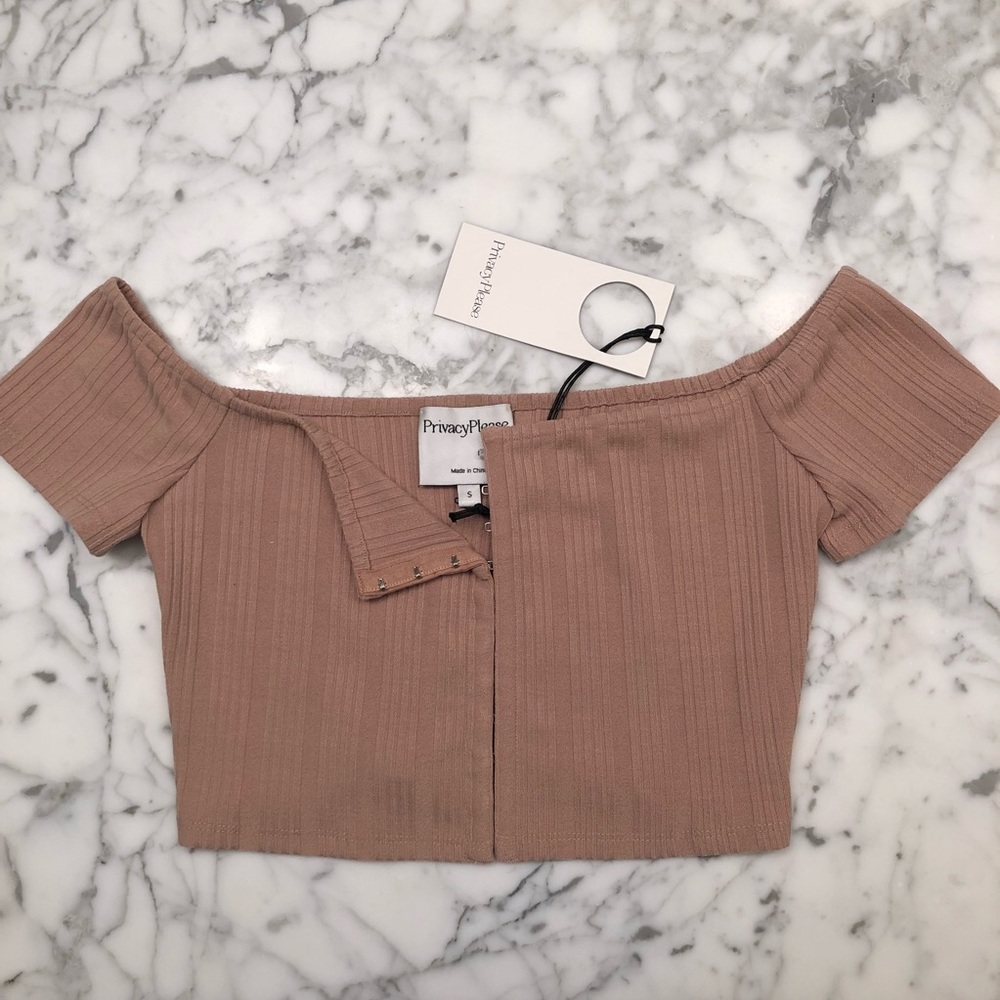 Privacy Please | pink-nude off the shoulders crop - Picture 4 of 6